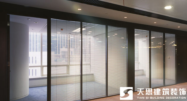 <a href=http://www.wgychina.com/ target=_blank class=infotextkey>合肥辦公室裝修</a>玻璃
